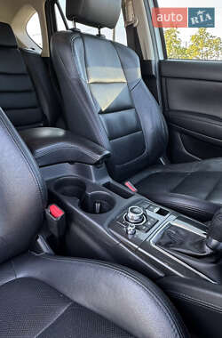Внедорожник / Кроссовер Mazda CX-5 2015 в 
