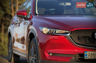 Позашляховик / Кросовер Mazda CX-5 2019 в 