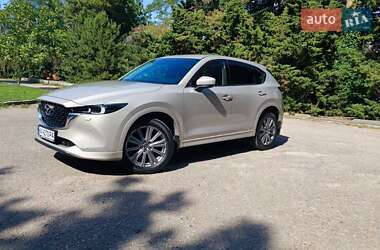 Позашляховик / Кросовер Mazda CX-5 2023 в 