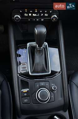 Позашляховик / Кросовер Mazda CX-5 2024 в 