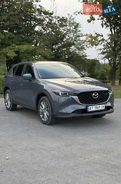 Позашляховик / Кросовер Mazda CX-5 2024 в 