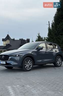 Позашляховик / Кросовер Mazda CX-5 2024 в 