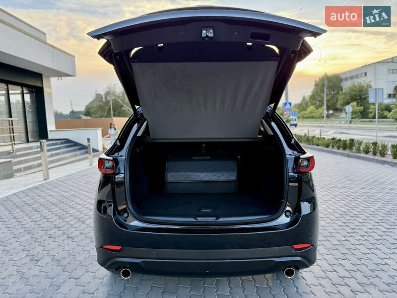 Внедорожник / Кроссовер Mazda CX-5 2022 в Черновцах