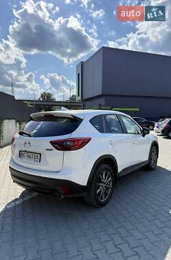Позашляховик / Кросовер Mazda CX-5 2016 в 