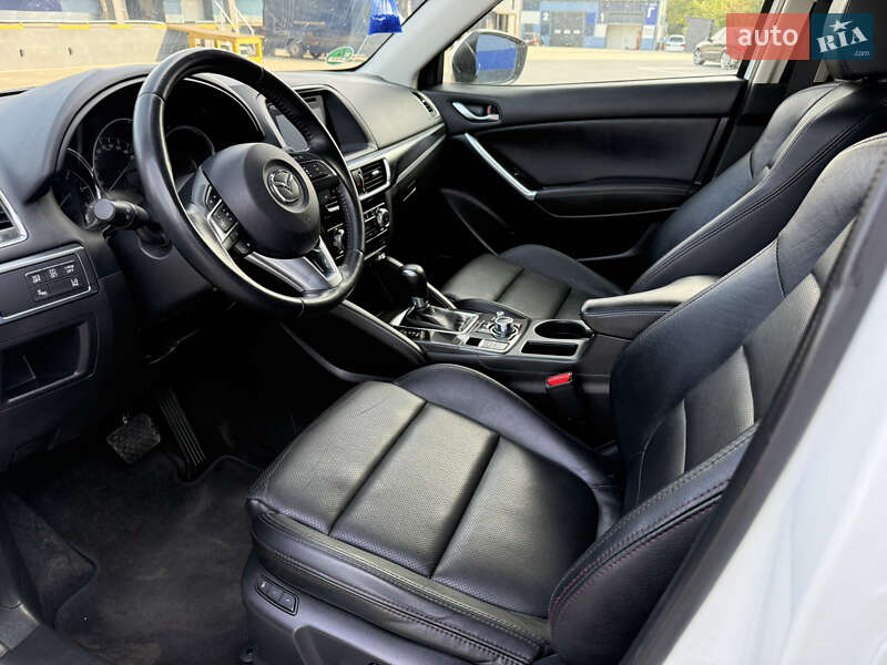 Позашляховик / Кросовер Mazda CX-5 2016 в Рівному