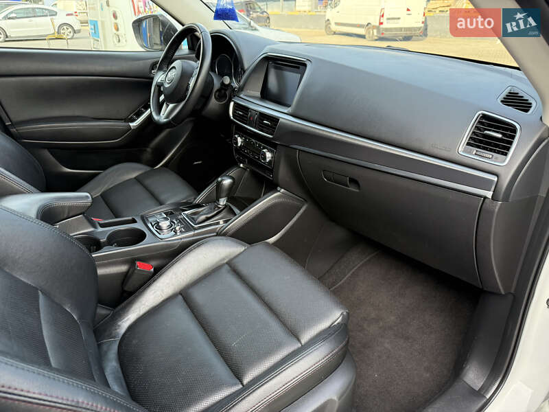 Позашляховик / Кросовер Mazda CX-5 2016 в Рівному