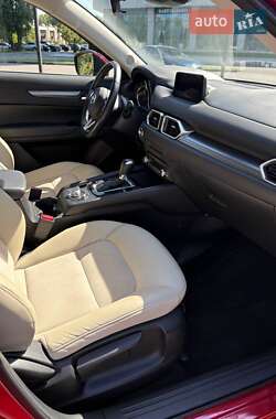 Позашляховик / Кросовер Mazda CX-5 2019 в 