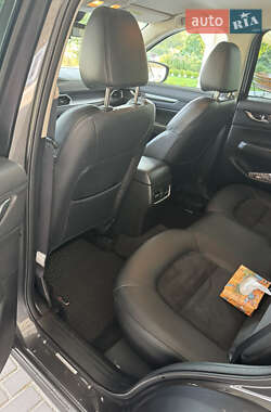 Внедорожник / Кроссовер Mazda CX-5 2017 в 