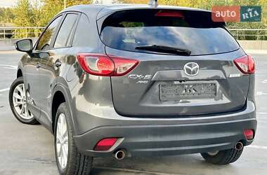 Позашляховик / Кросовер Mazda CX-5 2013 в 