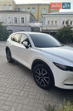 Позашляховик / Кросовер Mazda CX-5 2017 в 