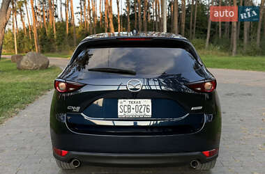 Позашляховик / Кросовер Mazda CX-5 2018 в 