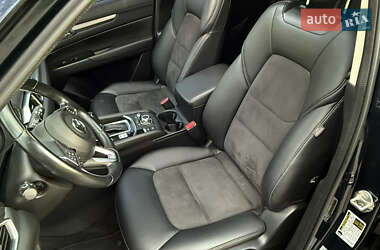 Позашляховик / Кросовер Mazda CX-5 2018 в 