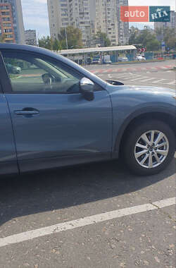 Позашляховик / Кросовер Mazda CX-5 2015 в 