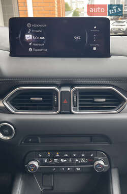 Позашляховик / Кросовер Mazda CX-5 2023 в 