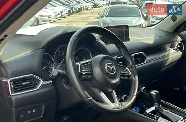 Позашляховик / Кросовер Mazda CX-5 2018 в 