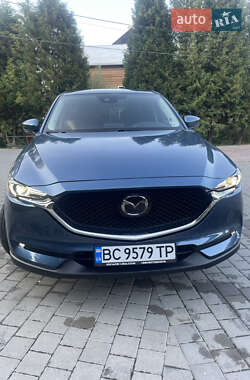 Позашляховик / Кросовер Mazda CX-5 2020 в 