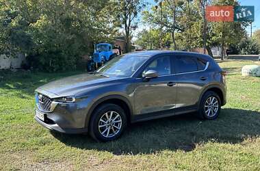 Позашляховик / Кросовер Mazda CX-5 2022 в 