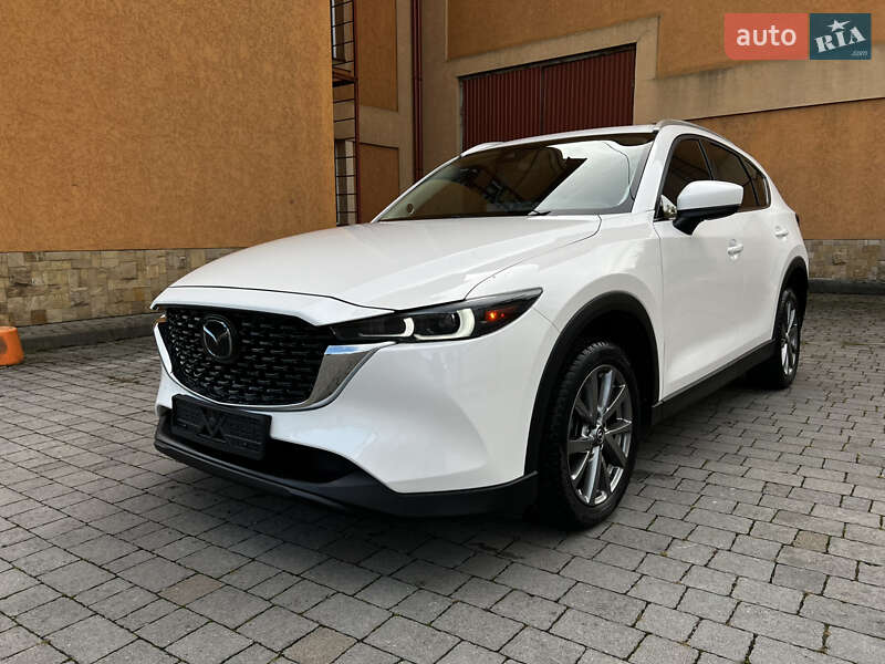 Позашляховик / Кросовер Mazda CX-5 2022 в 