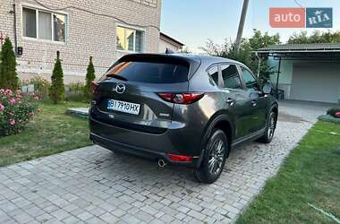 Позашляховик / Кросовер Mazda CX-5 2018 в 