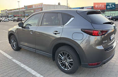 Позашляховик / Кросовер Mazda CX-5 2020 в 