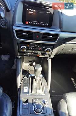 Позашляховик / Кросовер Mazda CX-5 2015 в 