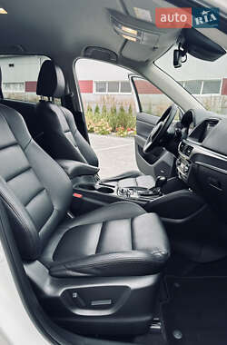 Позашляховик / Кросовер Mazda CX-5 2015 в 