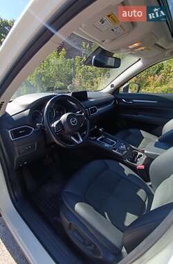 Позашляховик / Кросовер Mazda CX-5 2019 в 