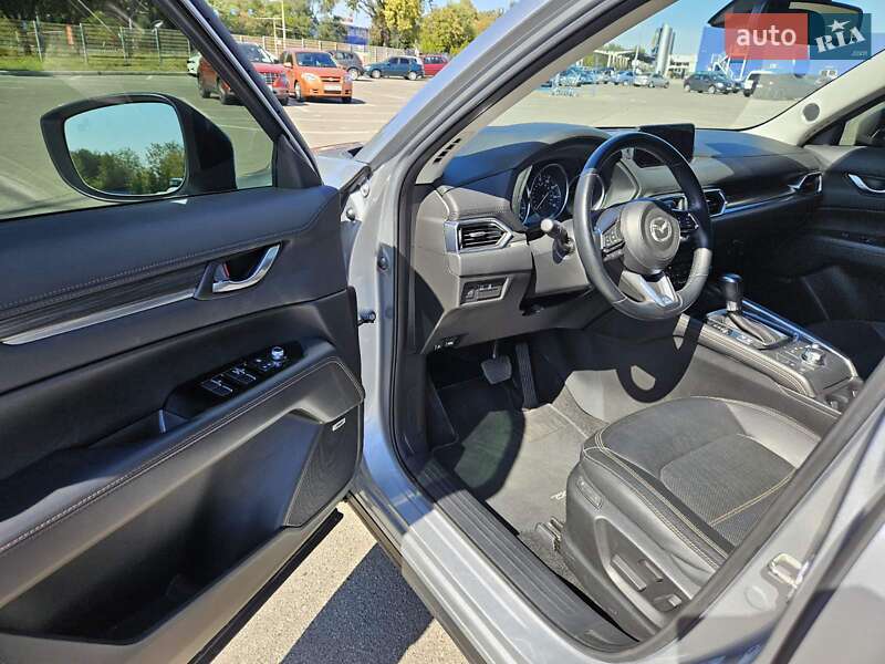 Позашляховик / Кросовер Mazda CX-5 2017 в Дніпрі