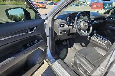 Позашляховик / Кросовер Mazda CX-5 2017 в 
