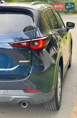 Внедорожник / Кроссовер Mazda CX-5 2022 в 