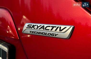 Позашляховик / Кросовер Mazda CX-5 2013 в 