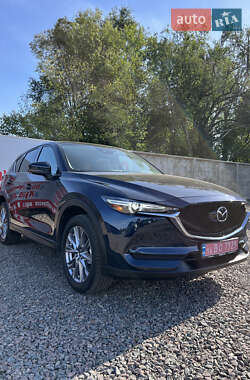 Позашляховик / Кросовер Mazda CX-5 2019 в 