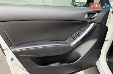 Позашляховик / Кросовер Mazda CX-5 2017 в 