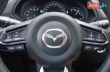Позашляховик / Кросовер Mazda CX-5 2020 в 