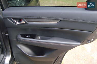 Позашляховик / Кросовер Mazda CX-5 2020 в 
