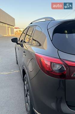 Позашляховик / Кросовер Mazda CX-5 2016 в 