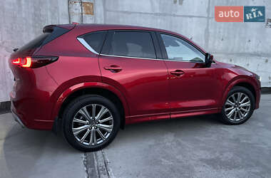Позашляховик / Кросовер Mazda CX-5 2024 в 