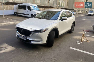 Позашляховик / Кросовер Mazda CX-5 2020 в 