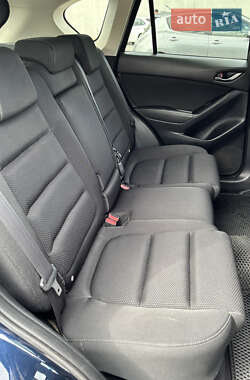 Позашляховик / Кросовер Mazda CX-5 2015 в 