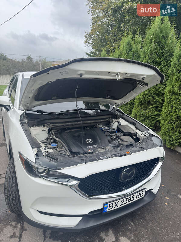 Внедорожник / Кроссовер Mazda CX-5 2018 в Емильчине