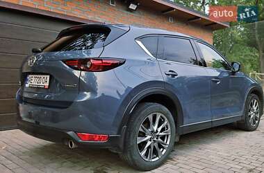 Позашляховик / Кросовер Mazda CX-5 2020 в 