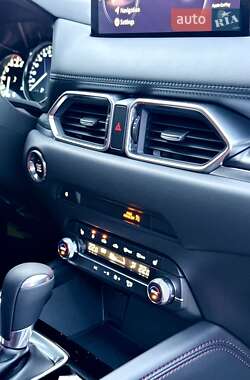 Внедорожник / Кроссовер Mazda CX-5 2024 в 