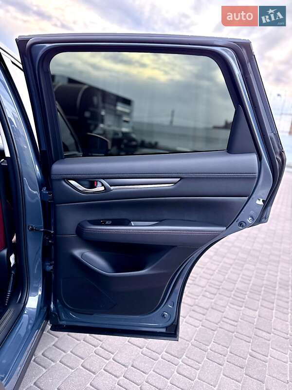 Внедорожник / Кроссовер Mazda CX-5 2024 в Киеве