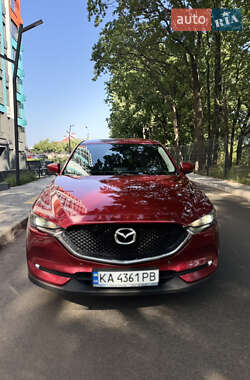 Позашляховик / Кросовер Mazda CX-5 2017 в 