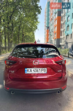 Позашляховик / Кросовер Mazda CX-5 2017 в 