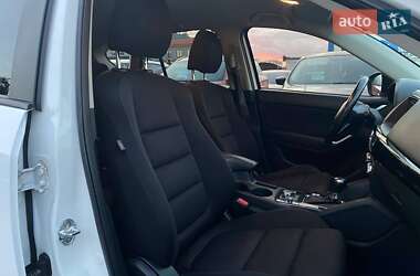 Позашляховик / Кросовер Mazda CX-5 2015 в 