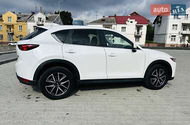Позашляховик / Кросовер Mazda CX-5 2018 в 