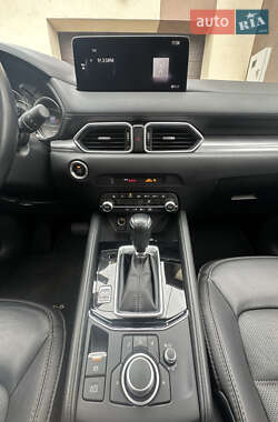 Позашляховик / Кросовер Mazda CX-5 2020 в 