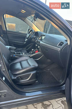 Позашляховик / Кросовер Mazda CX-5 2015 в 
