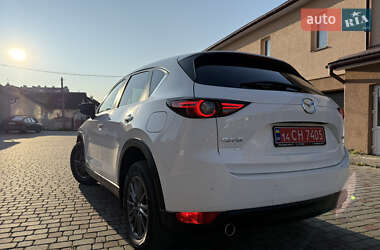 Внедорожник / Кроссовер Mazda CX-5 2018 в 